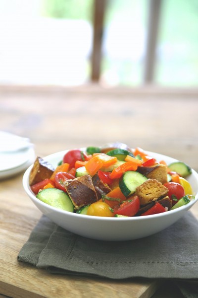 Pretzel Panzanella Salad | BourbonAndHoney.com