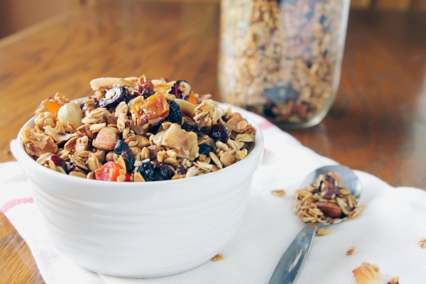 Homemade Maple Coconut Granola | BourbonAndHoney.com