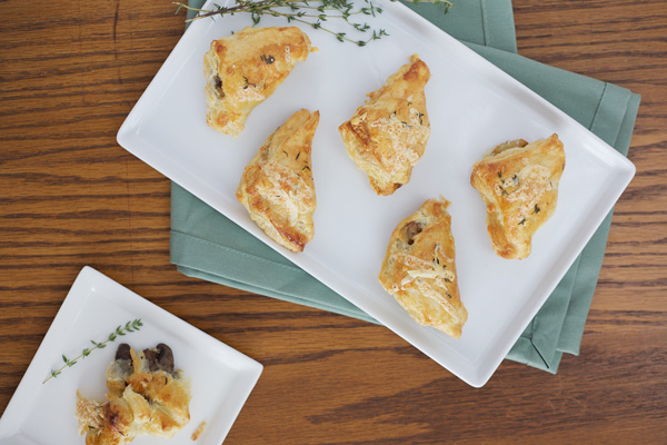 Mushroom and Gruyère Appetizer Puffs | BourbonAndHoney.com