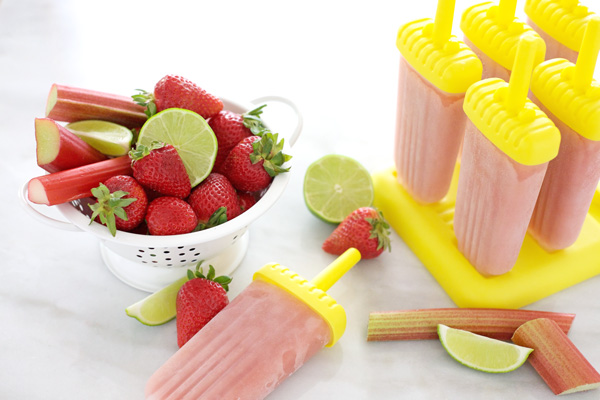 Strawberry Rhubarb Frozen Pops | BourbonAndHoney.com