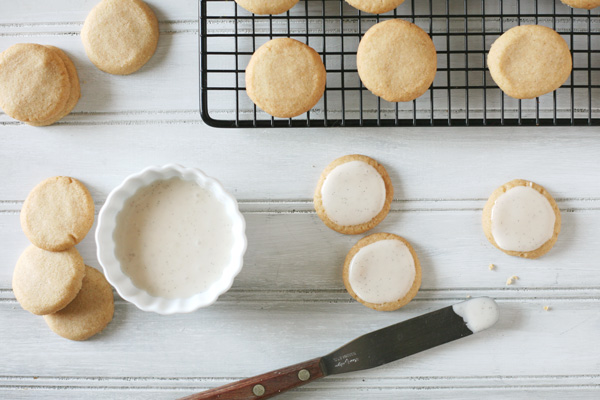 Brown Butter Sugar Cookies with Vanilla Bean Icing | BourbonandHoney.com