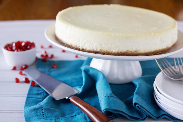 Vanilla Bean Cheesecake | BourbonandHoney.com