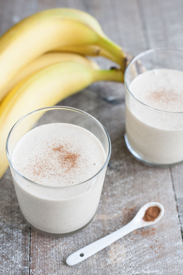 Almond Butter and Banana Oatmeal Smoothie | BourbonandHoney.com -- Slightly sweet, smooth and frosty this Almond Butter Banana Oatmeal Smoothie is the perfect breakfast treat, post workout pick-me-up or afternoon snack.