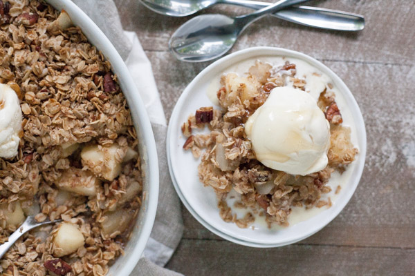 Bourbon and Honey Apple Crisp | BourbonandHoney.com -- Slightly sweet, delicious and totally comforting this easy Bourbon and Honey Apple Crisp is the perfect cold weather dessert!