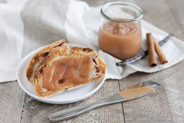 Bourbon and Honey Slow Cooker Apple Butter | Bourbonandhoney.com -- Perfectly sweet, cinnamon-y and delicious, this super easy Slow Cooker Apple Butter is spiked with bourbon and honey for a tasty twist on a fall favorite.