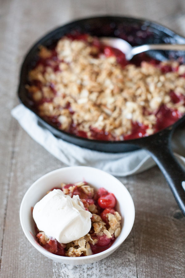 Bourbon and Honey Cherry Crumble | BourbonandHoney.com