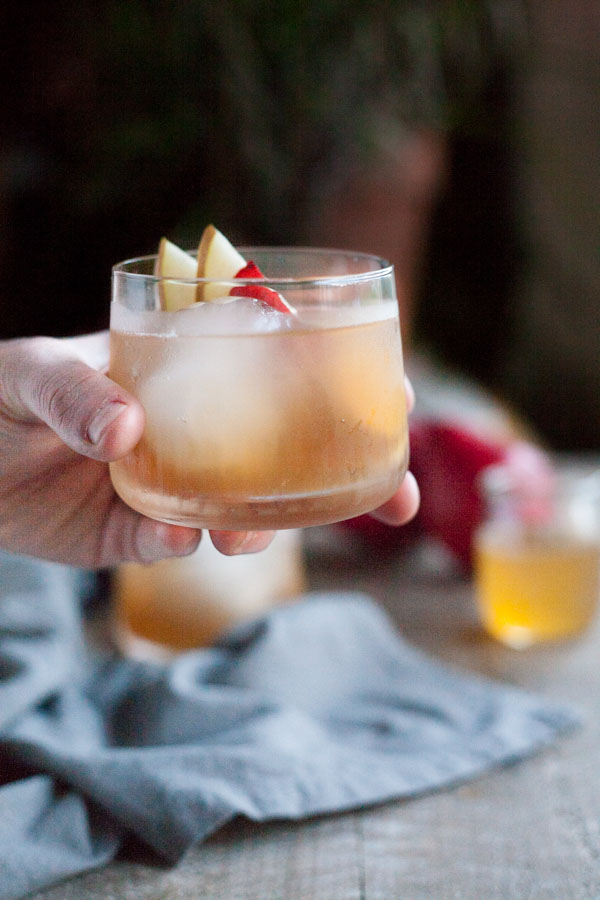 Bourbon and Honey Ginger Pear Cocktail | Bourbonandhoney.com -- Slightly sweet, fruity and complex, this Bourbon and Honey Ginger Pear Cocktail is a simple seasonal cocktail perfect for holiday celebrations!