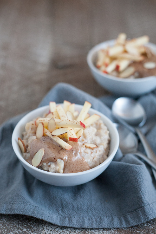 Slow Cooker Apple Cinnamon Steel Cut Oatmeal | BourbonandHoney.com -- Busy mornings are made simple with this Slow Cooker Apple Cinnamon Steel Cut Oatmeal recipe! Let it cook overnight and have breakfast ready for the week!