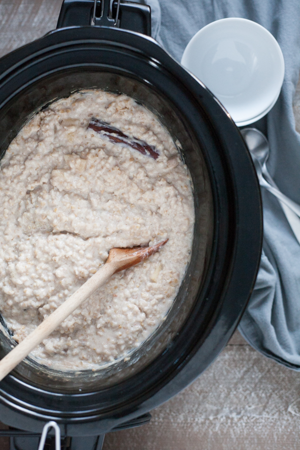 Slow Cooker Apple Cinnamon Steel Cut Oatmeal | BourbonandHoney.com -- Busy mornings are made simple with this Slow Cooker Apple Cinnamon Steel Cut Oatmeal recipe! Let it cook overnight and have breakfast ready for the week!