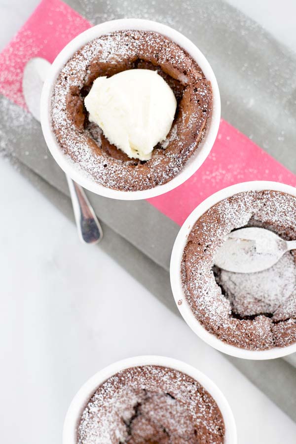 Nutella Flourless Chocolate Cakes | BourbonandHoney.com