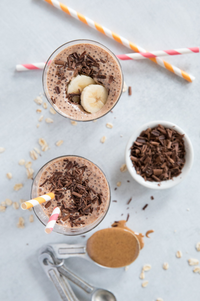 Cold Brew Banana Oatmeal Smoothie | BourbonandHoney.com | Creamy, caffeinated and frosty this Cold Brew Banana Oatmeal Smoothie recipe is the perfect all-in-one breakfast on the go or afternoon pick-me-up!