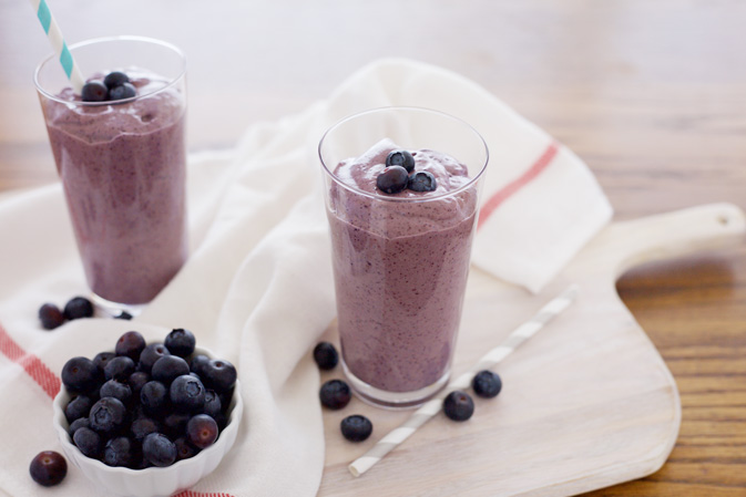 Blueberry, Banana and Avocado Smoothies | BourbonAndHoney.com