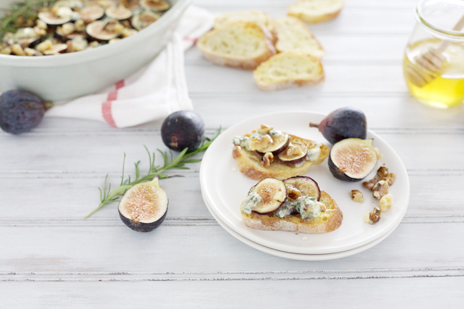 Roasted Figs with Blue Cheese and Honey | BourbonAndHoney.com