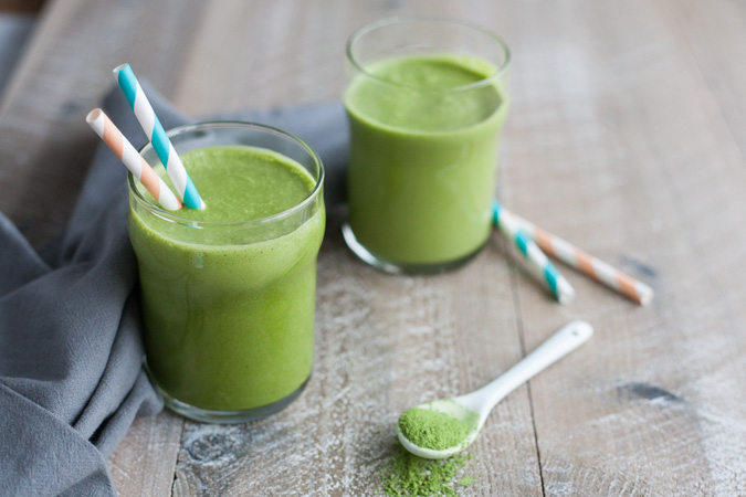 Coconut Banana Matcha Smoothie | BourbonandHoney.com -- Energizing, slightly sweet and totally delicious, this Coconut Banana Matcha Smoothie is a great on-the-go breakfast.