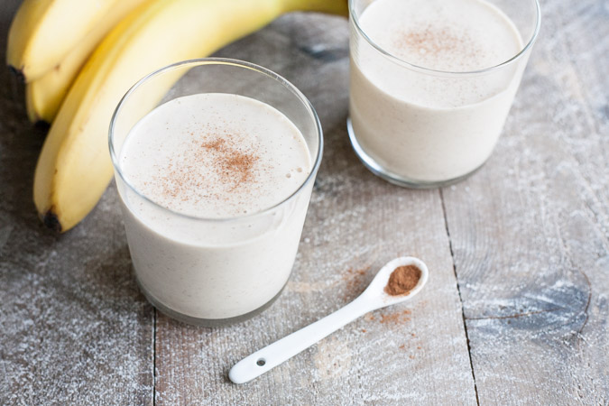 Almond Butter and Banana Oatmeal Smoothie | BourbonandHoney.com -- Slightly sweet, smooth and frosty this Almond Butter Banana Oatmeal Smoothie is the perfect breakfast treat, post workout pick-me-up or afternoon snack.