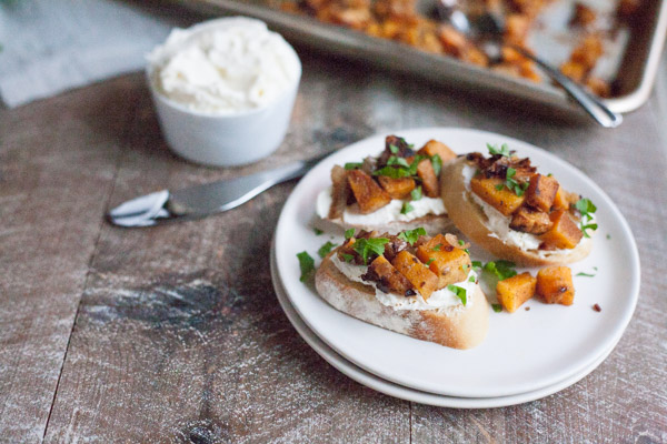 Butternut Squash Crostini with Whipped Goat Cheese | BourbonandHoney.com -- This seasonal and super savory Butternut Squash Crostini with Whipped Goat Cheese is the perfect holiday appetizer or party snack.