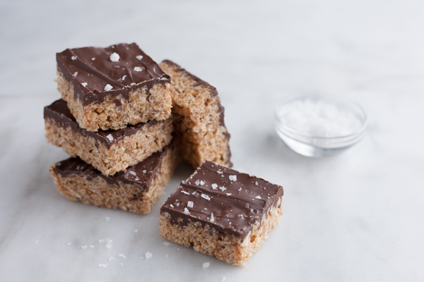 Salted Dark Chocolate Nutella Scotcheroos | BourbonandHoney.com -- Salty, sweet and super chocolatey, these salted dark chocolate and Nutella Scotcheroos are the perfect snack or sweet treat.